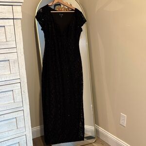 Connected Apparel Black Lace Maxi Dress